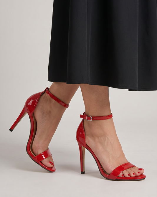 TACONES AGUJA CHAROL ROJO TIRA TOBILLO