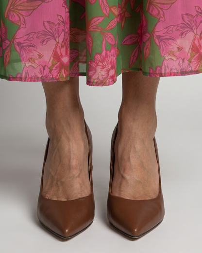TACONES AGUJA PUNTERA FINA MARRÓN