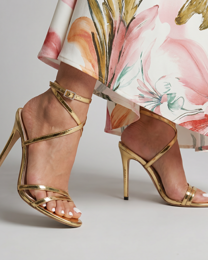 TACONES AGUJA MULTITIRA METALIZADO DORADO
