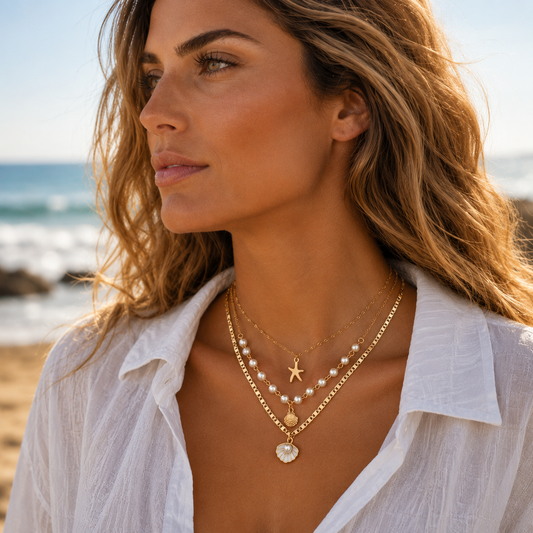 SET COLLARES MULTICAPA PERLAS Y CONCHA DORADA