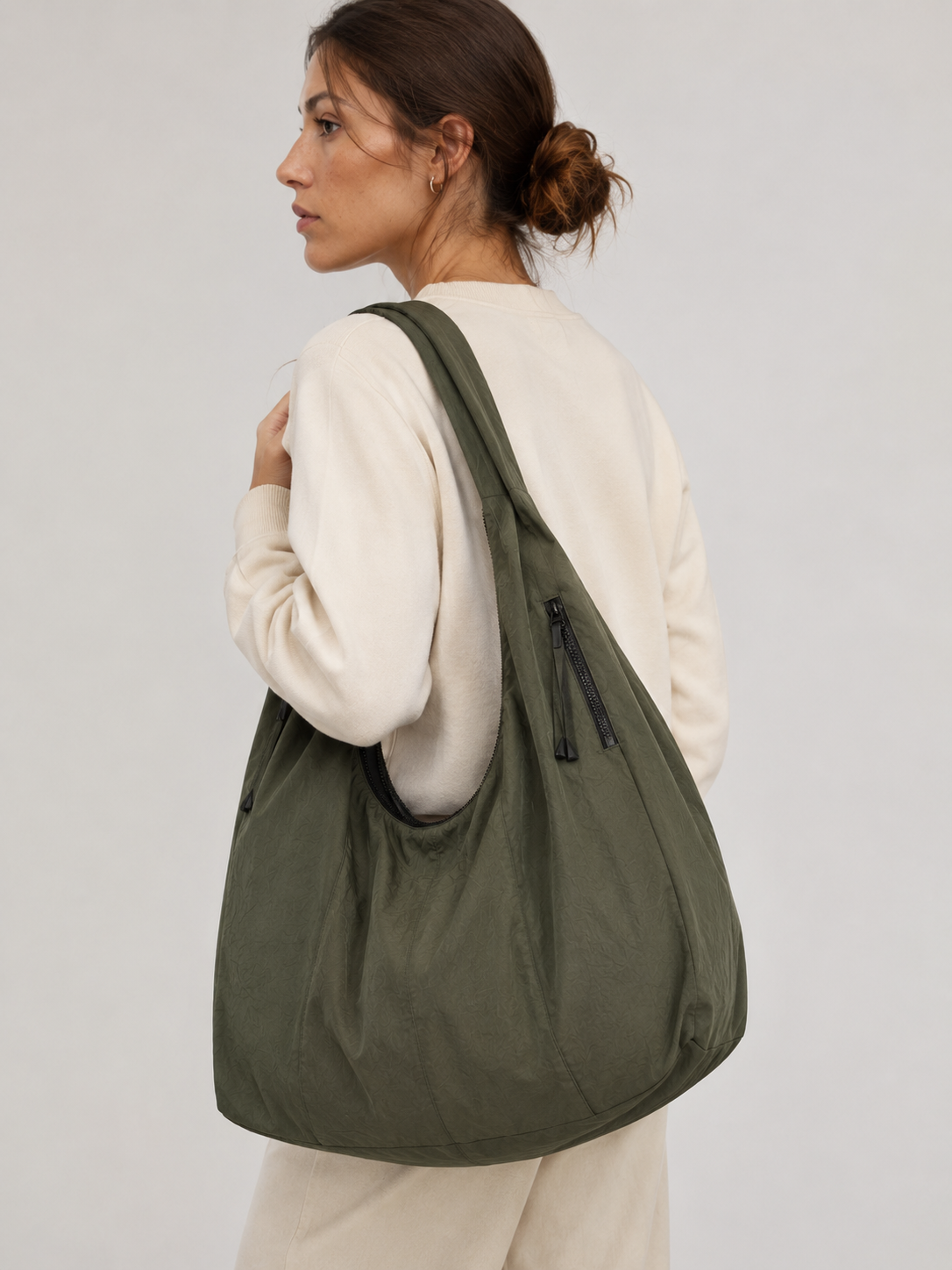 Bolsa Hobo Grande de Nylon | Ligera y Espaciosa